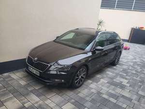 Skoda Superb 2,0 TDI DSG Combi Pano AHK