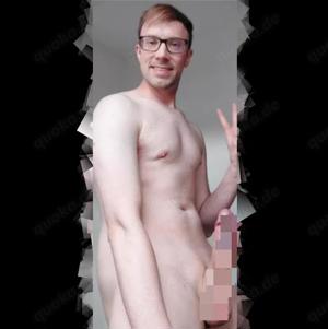 Natürliche Nacktheit: Nudist(25j) mit 22cm nackt für deine Neugier (nur w, bis 30 Jahre)