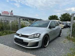 Volkswagen Golf VII GTD 2.0 TDI BMT|Sport  Sound Paket|DCC