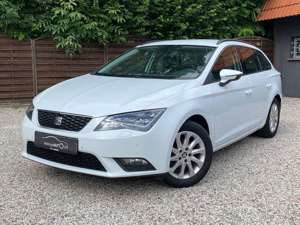 SEAT Leon ST Style LED AHK TÜV 10/25 Navi SHZ PDC