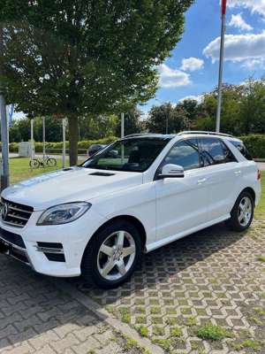 Mercedes-Benz ML 350 BlueTEC 4MATIC 7G-TRONIC AMG PAKET *AHK*PANO*360*k