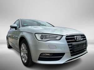 Audi A3 1,6 TDI   Xenon  Navi  Klimaaut.  SHZ  PDC  2.Ha