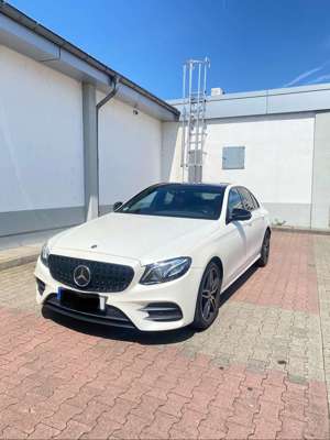 Mercedes-Benz E 220 d 9G-TRONIC AMG Line