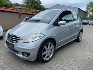 Mercedes-Benz A 200 Scheckheft Teilleder Sitzheizung 17" guter Zustand