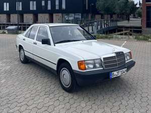 Mercedes-Benz 190