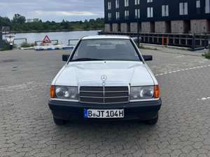 Mercedes-Benz 190