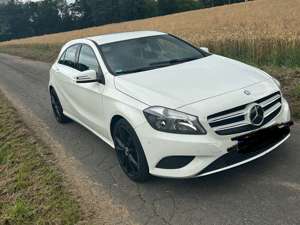 Mercedes-Benz A 180 A-Klasse (BlueEFFICIENCY)