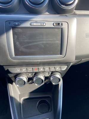 Dacia Duster Anniversary/ Allrad/ 360° Kamera/ Navi/Carplay Bild 5