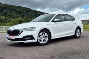 Skoda Octavia Lim. 2.0 TDI Ambition DSG, LED.