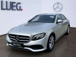 Mercedes-Benz E 200 AVANTGARDE+NAVIGATION+LED+DAB+TOTWINKEL