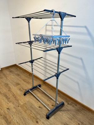 Clothes drying rack