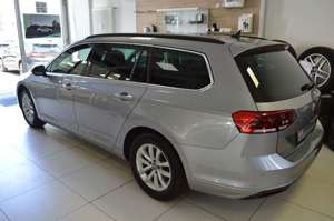 Volkswagen Passat Variant Business 1.5 TSI DSG LED Navi Anhängervorrichtung Bild 2