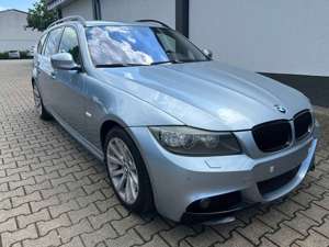 BMW 330 330d DPF Touring Aut.