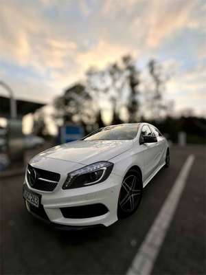 Mercedes-Benz A 180 AMG Line