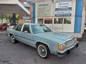 Ford Crown Ford LTD Crown Victoria