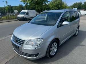 Volkswagen Touran Motorschaden 125 kW (170 PS), Autom. 6-Gang, Fr...