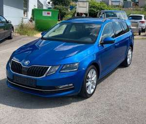 Skoda Octavia 2.0 TDI Combi*DSG*LED*ACC*AHK*NAVI*GARAN