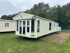 Mobilheim Pemberton Mystique Doppeltverglasung, bessere Dämmung, Badewanne