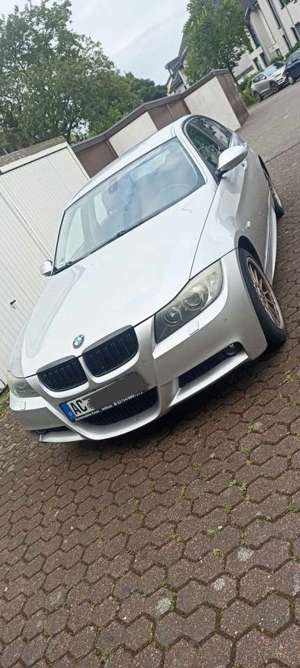 BMW 320 320i