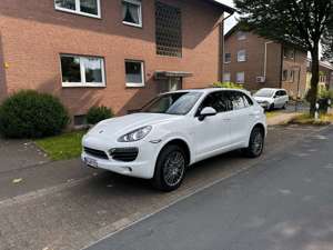 Porsche Cayenne S Hybrid Tiptronic