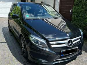 Mercedes-Benz B 180 B 180 AMG Line