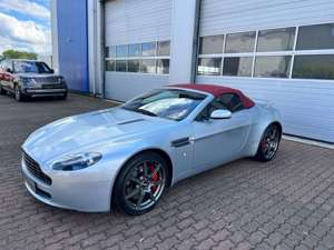 Aston Martin V8 V8 VANTAGE ROADSTAR 4.3L SPORTSHIFT/LEATHER RED