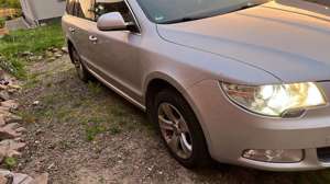 Skoda Superb 2.0TDI  4x4 AHK Klima DSG