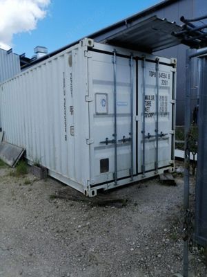 2 isolierte Seecontainer 20"