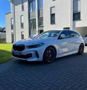 BMW 118 BMW 118i M Sportpaket  3 Jahre Garantie