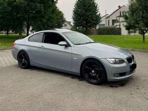 BMW 320 320i Coupe