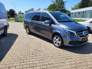 Mercedes-Benz V 250 d extralang 4Matic 9G-TRONIC Bild 2