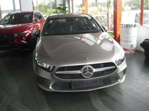 Mercedes-Benz A 220 A 220 4Matic