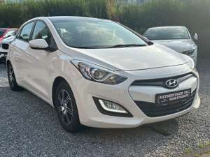 Hyundai i30 Trend *PANO*KLIMA*NAVI*SHG*KAMERA*