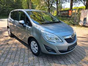 Opel Meriva B Design Edition*TOP*NEU TÜV*GEWAHR Bild 2