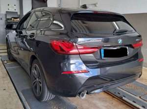 BMW 116 116 i Sport Line, Automatik,Navi,Teilleder Bild 4