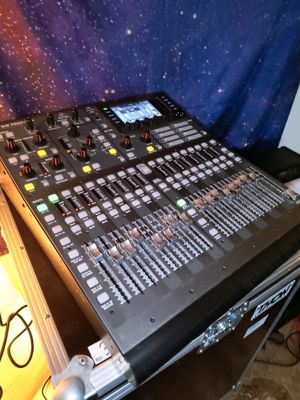 Berhinger X32 Producer Digitalmischpult und Interface