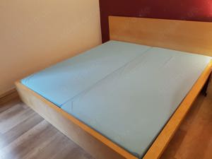 Ikea Bett mit Lattenrost und 2 neuen Matratzen