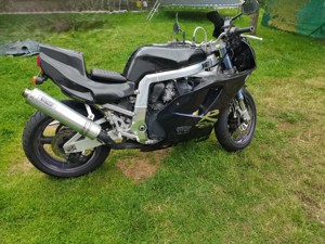 Suzuki GSX zum Herrichten