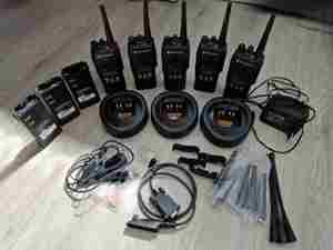 Motorola GP360 UHF BAND Radio GP 360 Funkgerät und Zubehör im Set