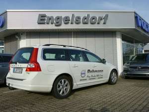 Volvo V70 V 70 Kombi Momentum Diesel Bild 5