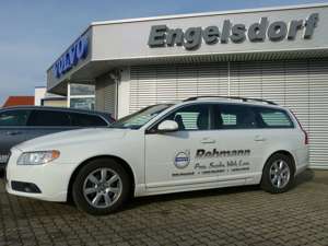 Volvo V70 V 70 Kombi Momentum Diesel Bild 3