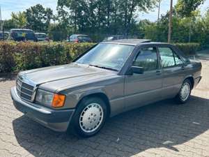 Mercedes-Benz 190 E 2.0*AUTOM*SD*HOLZ*ALU*OLTIMER*TOP ANGEBOT*