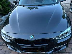 BMW 318 318d xDrive Touring Luxury Line