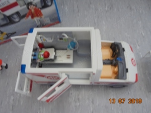 Playmobil Krankenwagen OVP Bild 4