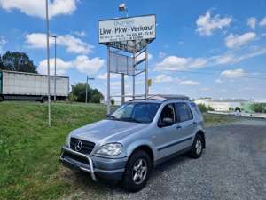 Mercedes-Benz ML 320 mit LPG Klima Navi Tempomat