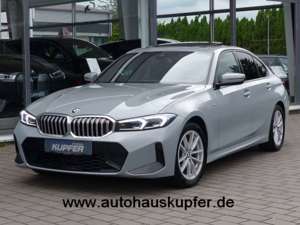 BMW 320 ix Drive M Sportpak°AHK°ACC Ad.LED°el.Sitze