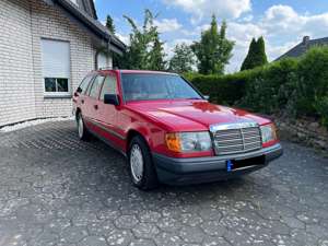 Mercedes-Benz E 300 TE // Ami Ausführung *Rarität*