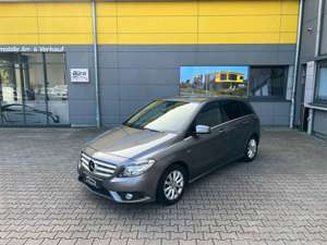 Mercedes-Benz B 180 B -Klasse B 180/SHZ/8xBEREIFT/NAVIGATION