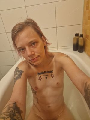 Im Angebot sind meine nscktbilder und sexvideos 