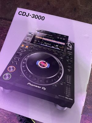 DJ Set inkl. Pioneer DJM V10 und 2x Pioneer CDJ 3000, gebraucht